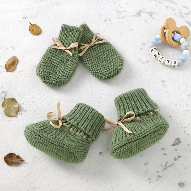 Baby Knitted Shoes & Mittens - Belle Baby