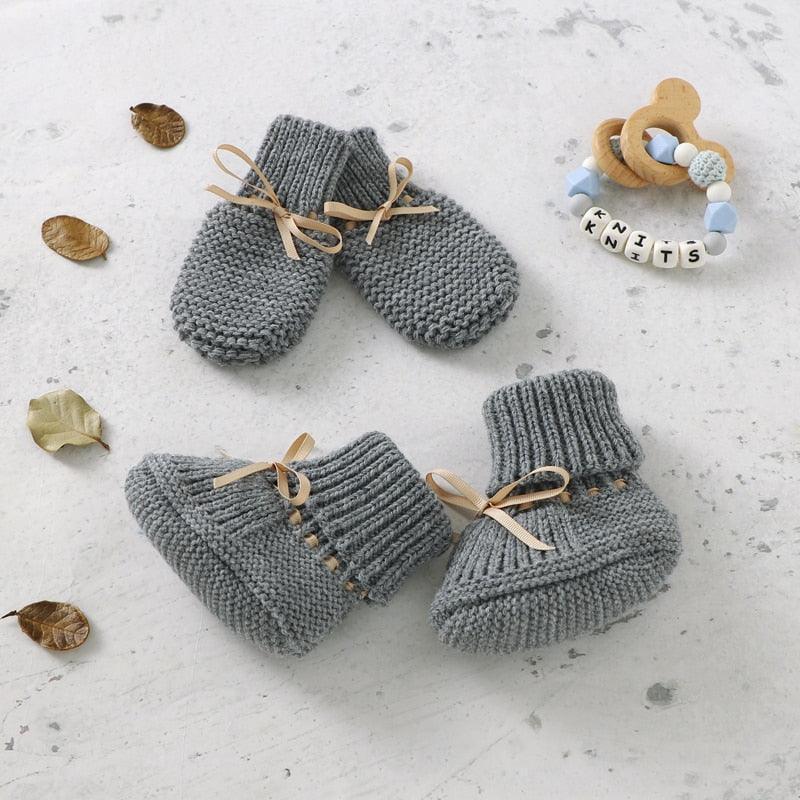 Baby Knitted Shoes & Mittens - Belle Baby