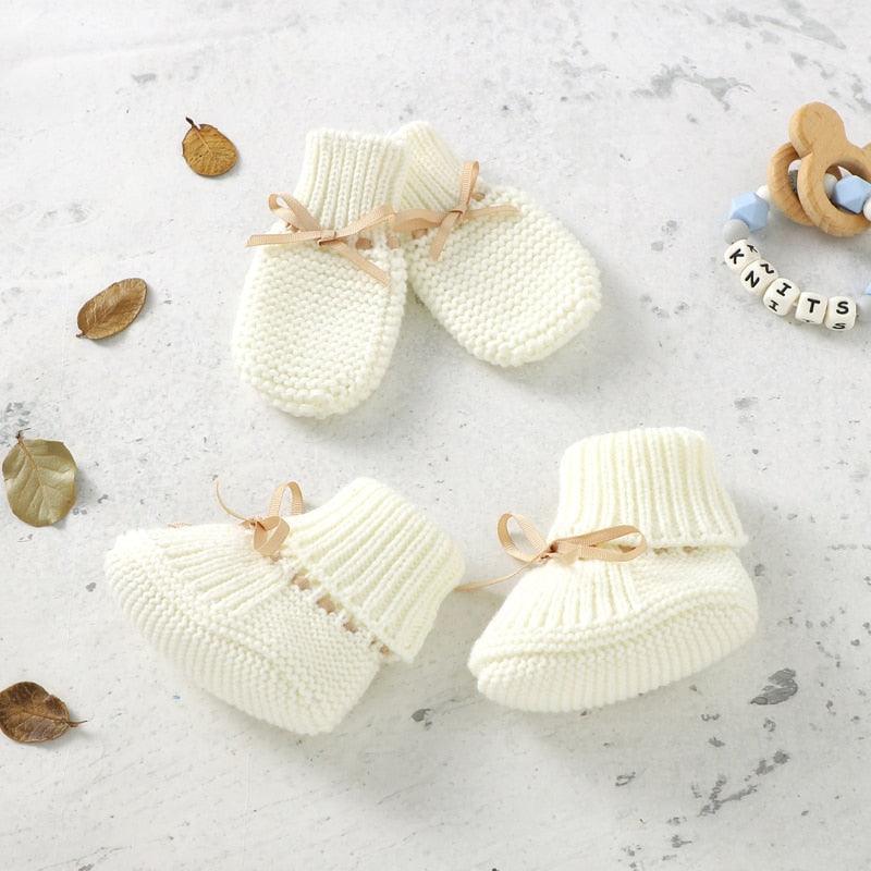 Baby Knitted Shoes & Mittens - Belle Baby