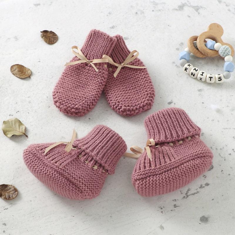 Baby Knitted Shoes & Mittens - Belle Baby